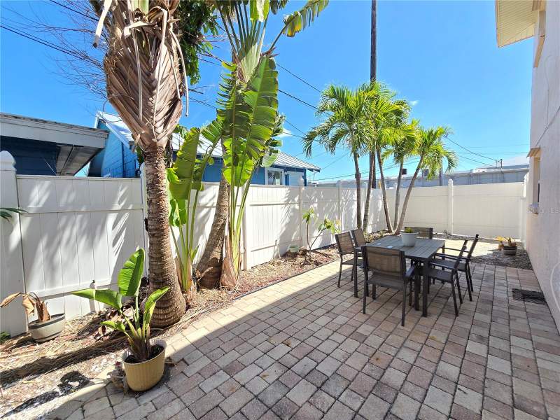 1 bedroom Condominium at 525 73rd Avenue #2, Tropical Breeze Condo, St Pete Beach — photo 3