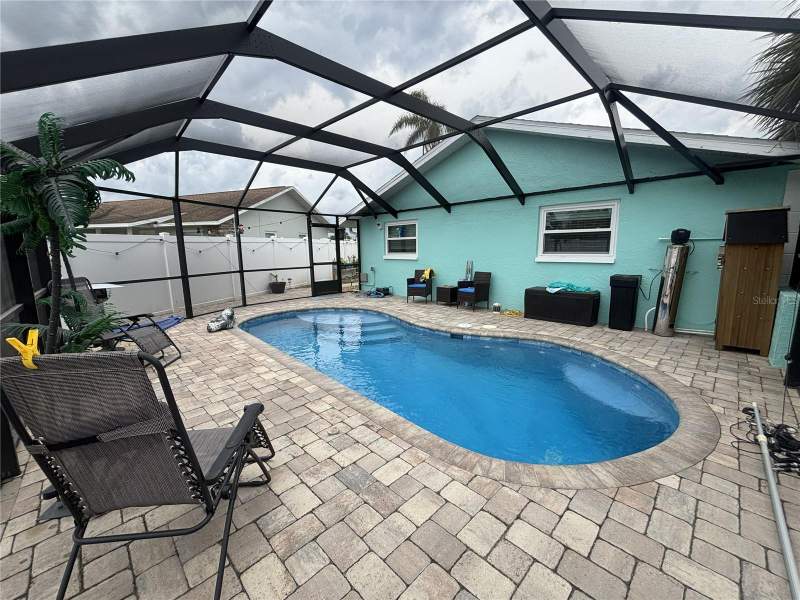 3 bedroom Single Family Residence at 1002 Silver Palm Way, Apollo Beach Unit 08 A Resubdi, Apollo Beach — photo 5