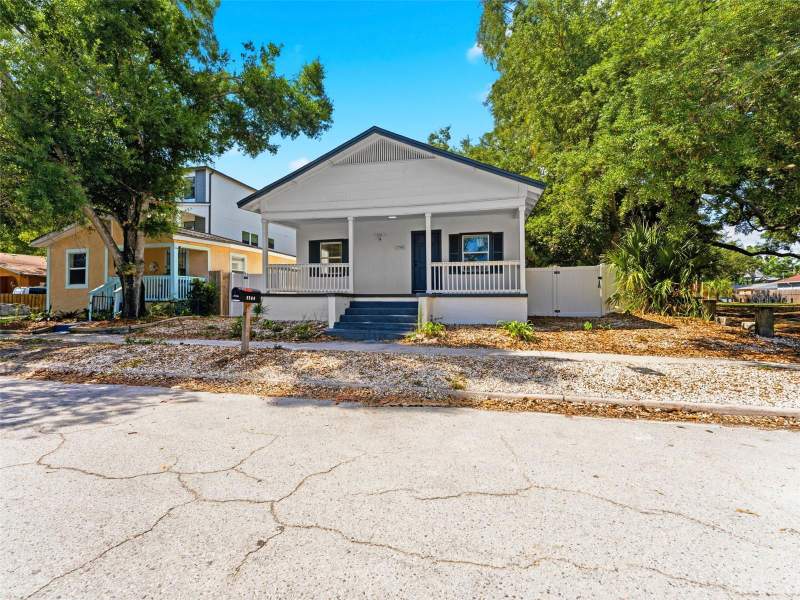 5 bedroom Single Family Residence at 1740 W Cherry Street, El Cerro, Tampa — photo 2