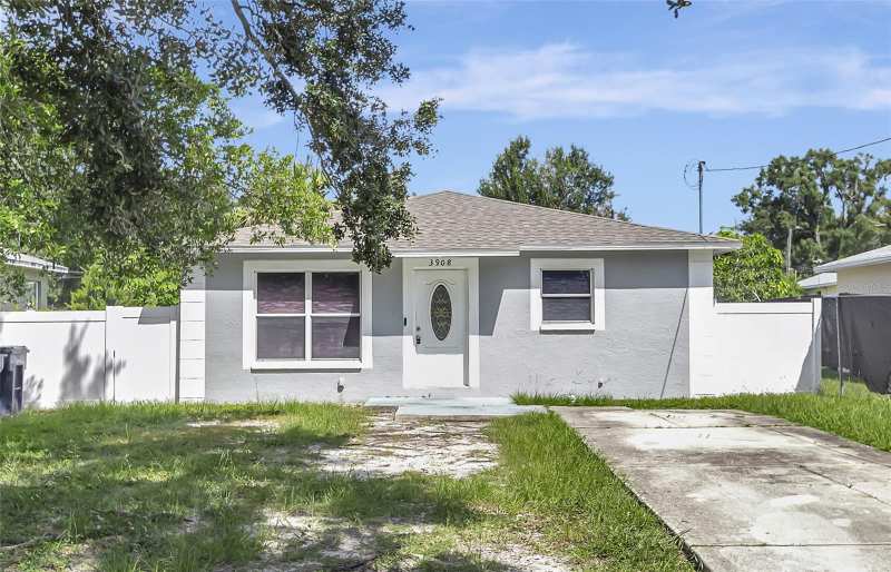 3 bedroom Single Family Residence at 3908 E Henry Avenue, Mora Sub, Tampa — photo 1