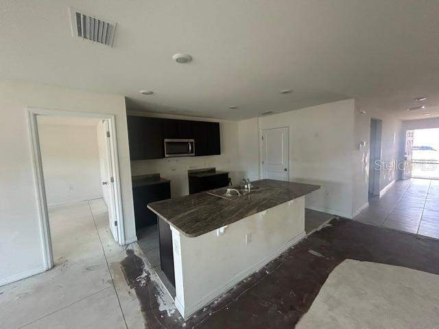 3 bedroom Single Family Residence at 24528 NW 7th Lane, Oak Park, Newberry — photo 2