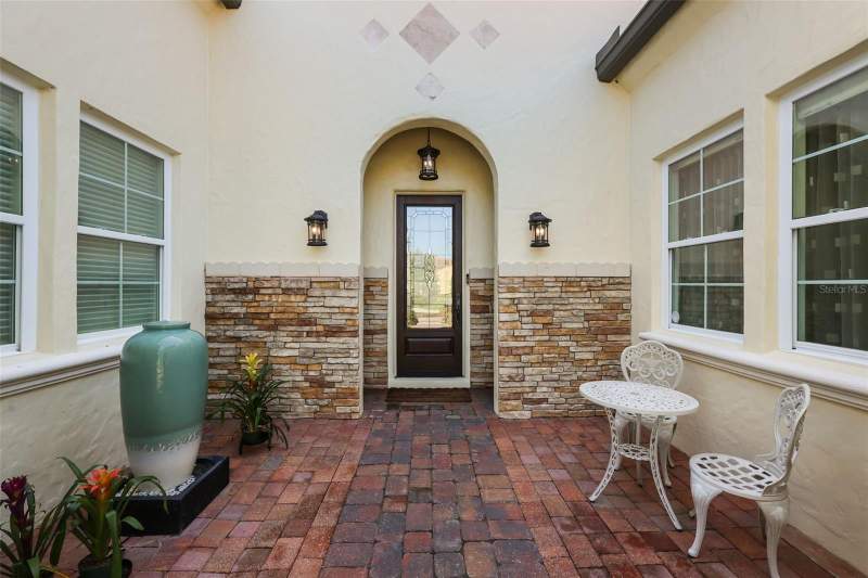 4 bedroom Single Family Residence at 12417 Montalcino Circle, Casa Del Lago-Replat, Windermere — photo 2