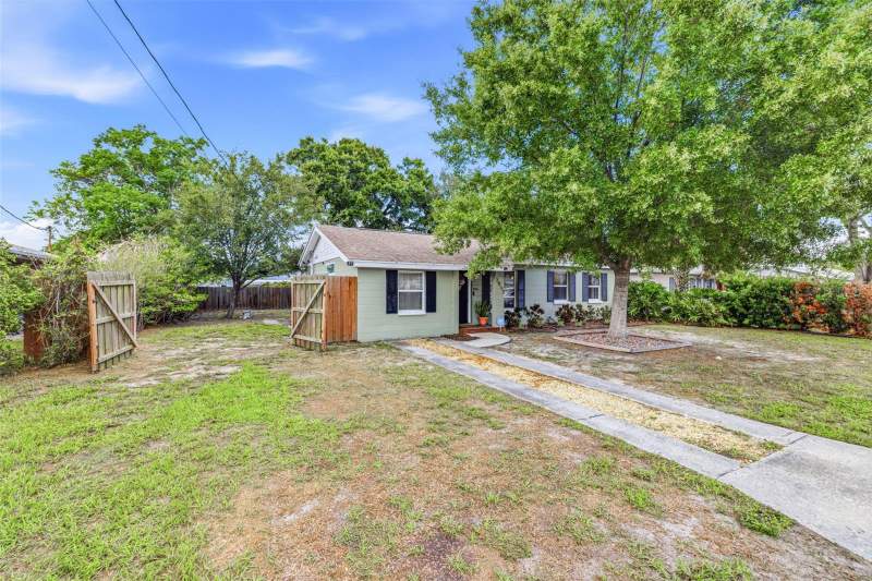 3 bedroom Single Family Residence at 3913 W Wallace Avenue, Gandy Manor Add, Tampa — photo 2