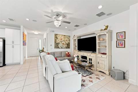 5124 Highland Pointe Court, Wimauma FL - photo 7 of 48