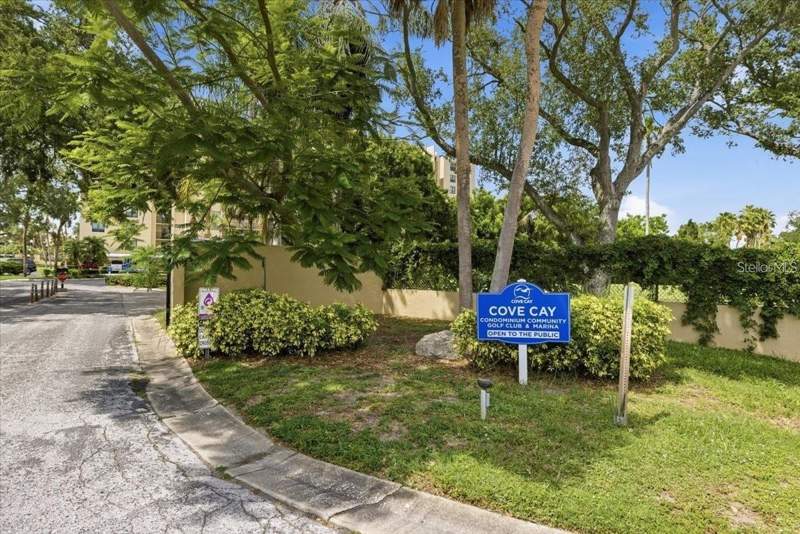 1 bedroom Condominium at 2621 Cove Cay Drive #508, Cove Cay 26-21 Village II, Clearwater — photo 2