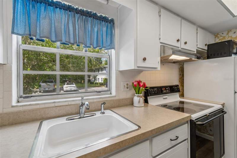 2 bedroom Condominium at 200 Glennes Lane #112, Douglas Arms, Dunedin — photo 4