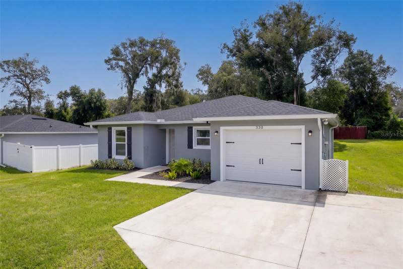 3 bedroom Single Family Residence at 330 W Elm Drive, Orange City Hills Unit 04, Orange City — photo 5