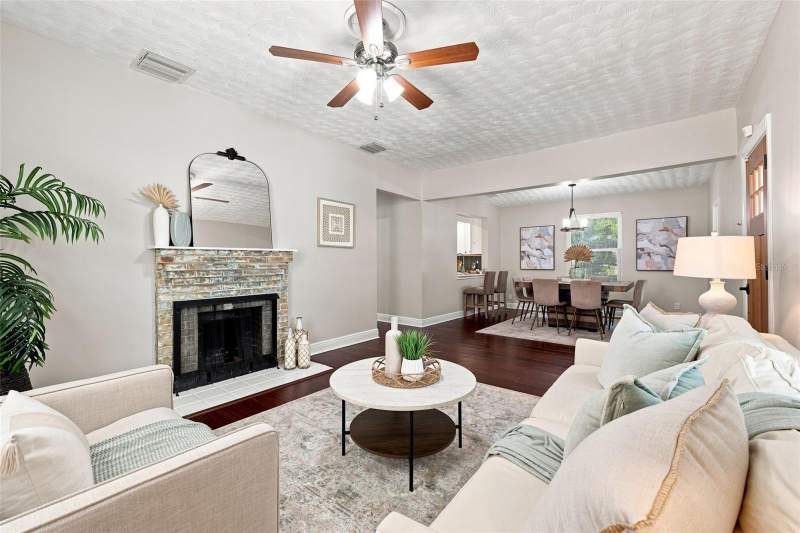 3 bedroom Single Family Residence at 307 E North Street, North Park, Tampa — photo 4