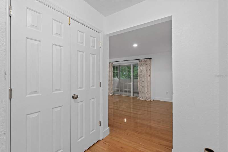 2 bedroom Condominium at 4190 Versailles Drive #4190D, Cypress Pointe/Lk Orlando, Orlando — photo 5
