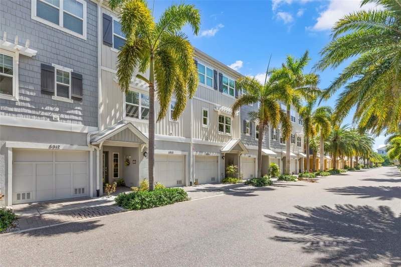 4 bedroom Townhouse at 5918 Anchorage Way, Cove At Loggerhead Marina, St Petersburg — photo 3