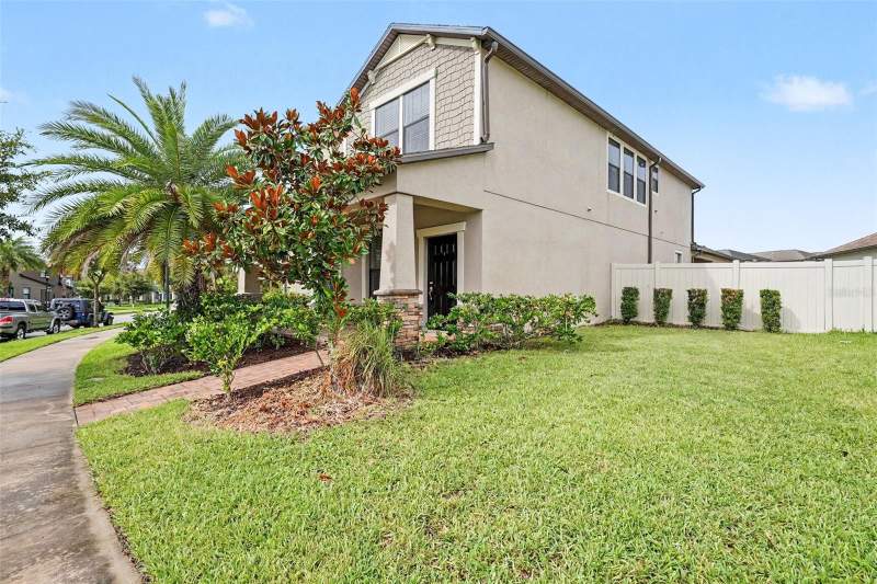 3 bedroom Single Family Residence at 28500 Pleasant Bay Loop, Arbors At Wiregrass Ranch, Wesley Chapel — photo 2