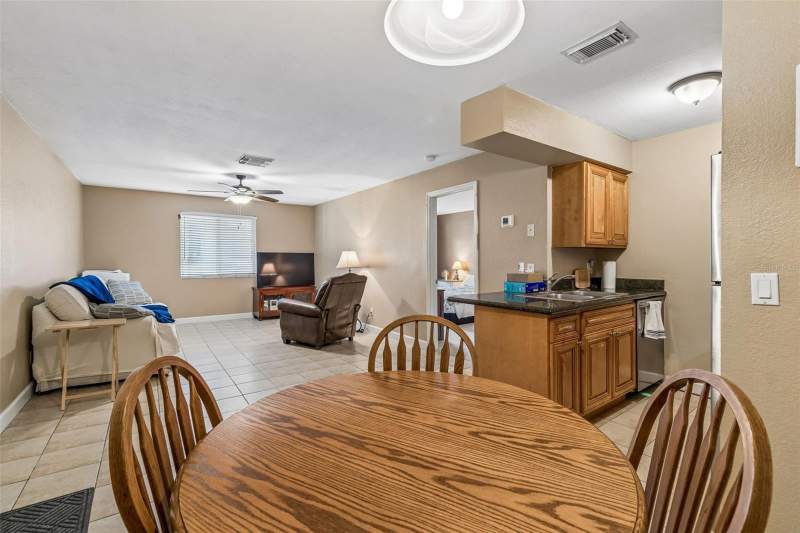 1 bedroom Condominium at 229 Red Maple Place, The Hamptons At Brandon A Condo, Brandon — photo 4