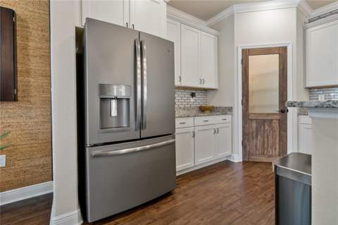 597 Ozona Village Drive, Palm Harbor FL - photo 17 of 51