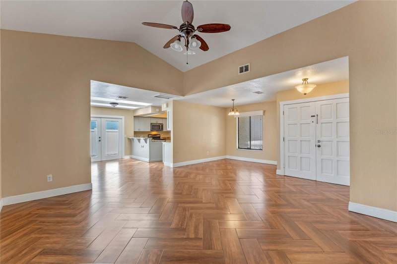 3 bedroom Single Family Residence at 521 Lakeshore Circle, Greenwood Lakes, Lake Mary — photo 5