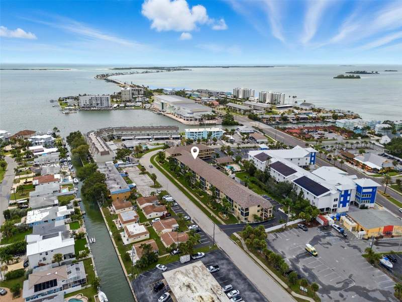 Harbor Pointe Condo