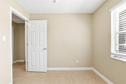 1729 Flores Court, Orlando FL - photo 23 of 39