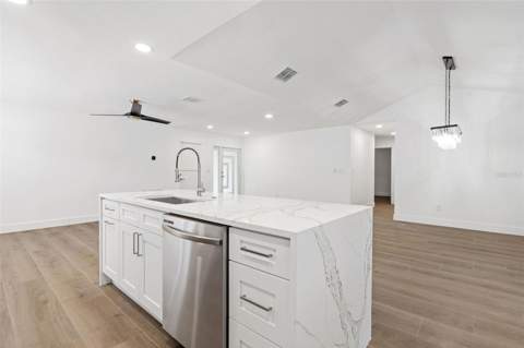 5811 Imperial Key, Tampa FL - photo 12 of 43