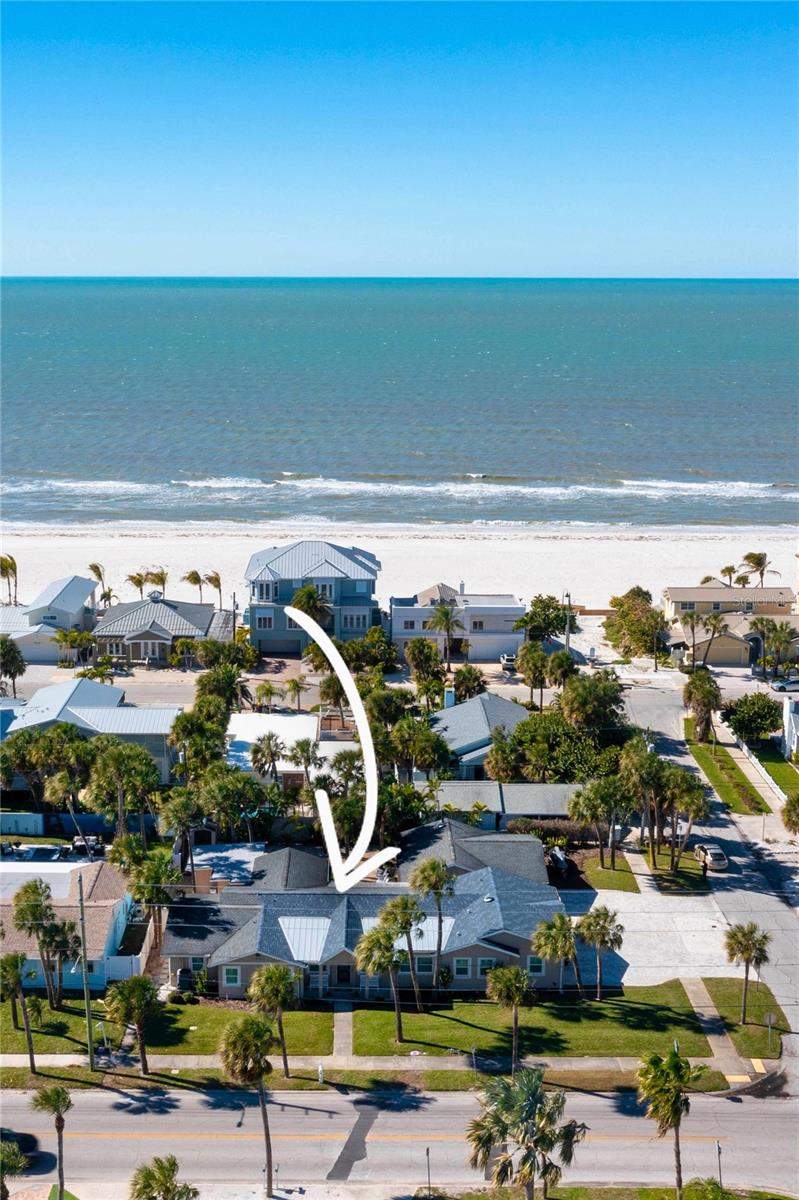 4 bedroom Single Family Residence at 848 MANDALAY AVENUE, MANDALAY SUB, CLEARWATER BEACH — photo 2