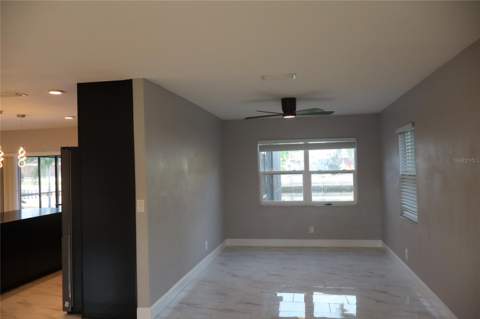 1019 Spindle Palm Way, Apollo Beach FL - photo 15 of 81