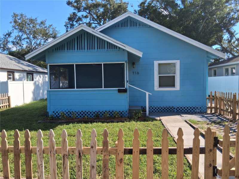 2 bedroom Single Family Residence at 716 15th Avenue, Buena Vista, St Petersburg — photo 1