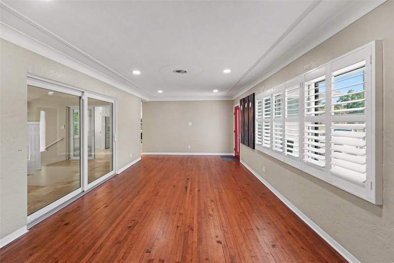 3 bedroom Single Family Residence at 4660 22nd Avenue, West Shadow Lawn, St Petersburg — photo 5