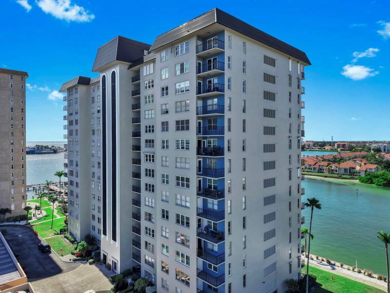 2 bedroom Condominium at 5220 Brittany Drive #1501, Bayway Isles Point Brittany Five, St Petersburg — photo 2