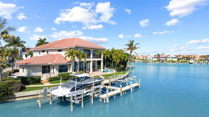 5 bedroom Single Family Residence at 4914 59th Avenue, Bayway Isles, St Petersburg — photo 3