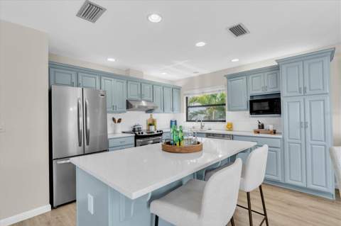212 Westwinds Drive, Palm Harbor FL - photo 14 of 41