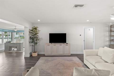 1514 Sea Gull Drive, St Petersburg FL - photo 9 of 68