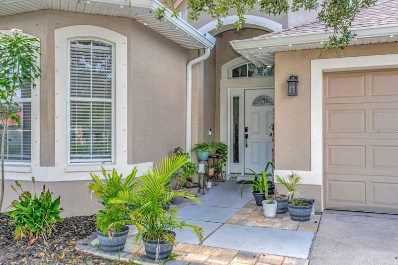 5 bedroom Single Family Residence at 501 Stone Briar Drive, Mira Lago West Ph 1, Ruskin — photo 2