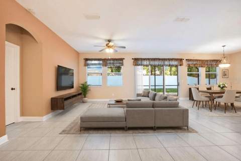 2210 Valterra Vista Way, Valrico FL - photo 7 of 57