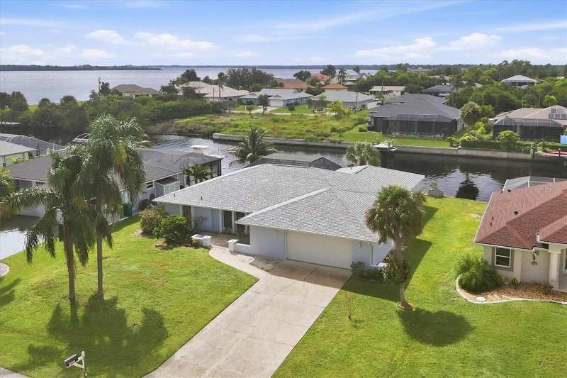 3 bedroom Single Family Residence at 12403 Minot Avenue, Port Charlotte Sec 060, Port Charlotte — photo 1