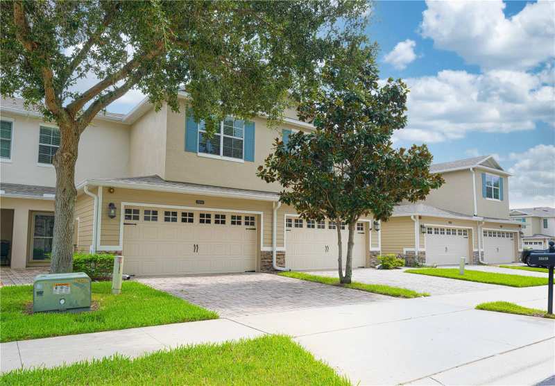 3 bedroom Townhouse at 15510 Campden Street, Stoneybrook West I, Winter Garden — photo 1