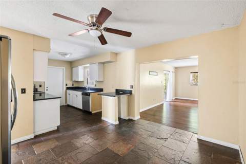 7221 Northbridge Boulevard, Tampa FL - photo 13 of 35