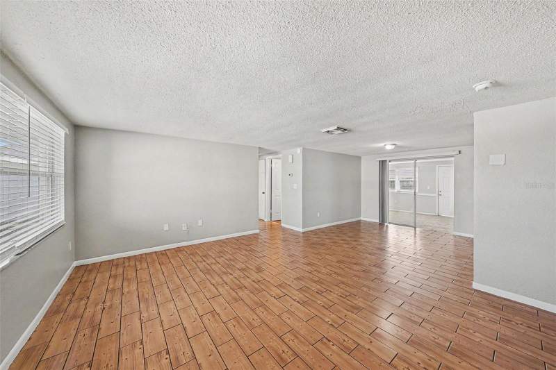 3 bedroom Single Family Residence at 7214 Ingleside Drive, Embassy Hills, Port Richey — photo 4