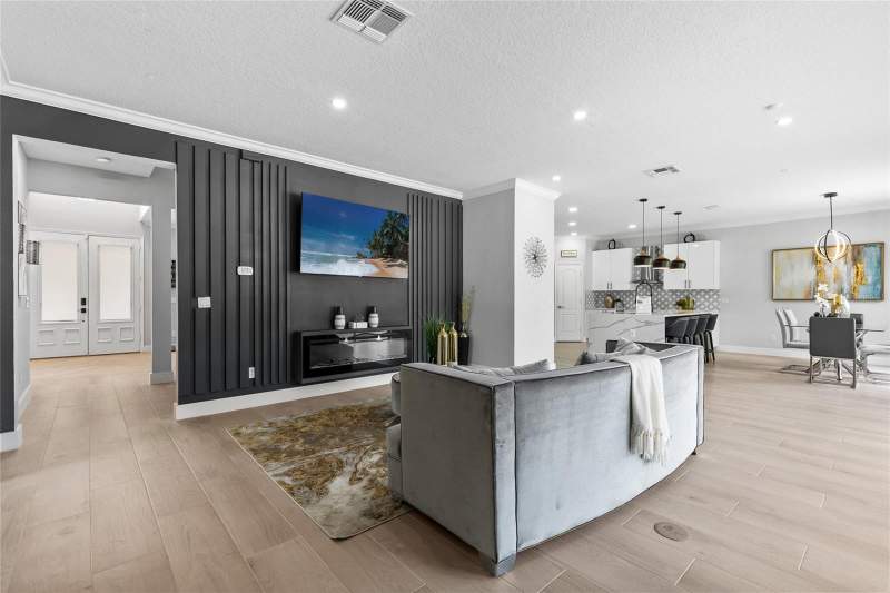 5 bedroom Single Family Residence at 10542 Wittenberg Way, Moss Park Reserve, Orlando — photo 3