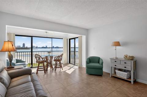 865 S Gulfview Boulevard #207, Clearwater Beach FL - photo 11 of 49