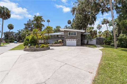 1830 SE 3Rd Court, home for sale in Crystal River 34429