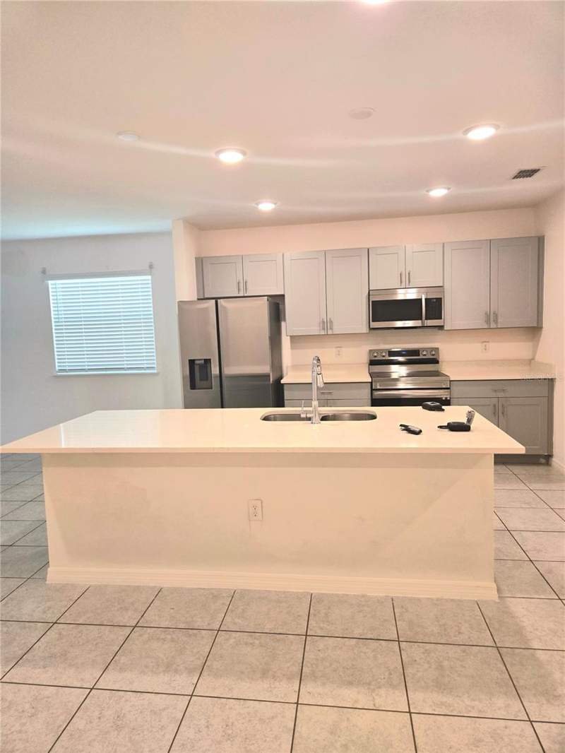 4 bedroom Single Family Residence at 1137 Orne Court, Poinciana Village 5 Nbhd 1, Kissimmee — photo 3