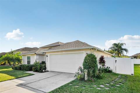 4604 Southport Bay Drive, Kissimmee FL - photo 8 of 32