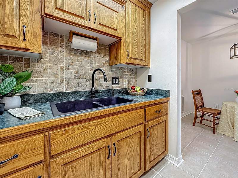 1 bedroom Condominium at 2442 Enterprise Road #6, Villas At Countryside The, Clearwater — photo 4