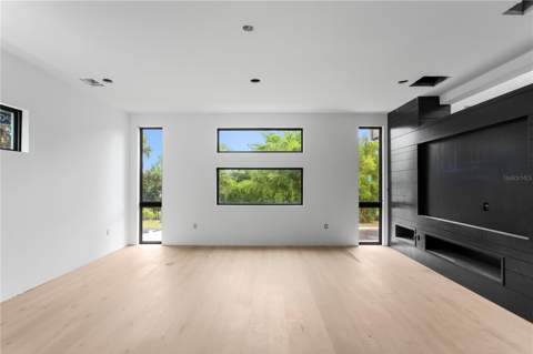 2309 N Riverside Drive, Tampa FL - photo 8 of 17