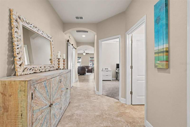 3 bedroom Single Family Residence at 7703 S Sparkman Street, Port Tampa City Map, Tampa — photo 3