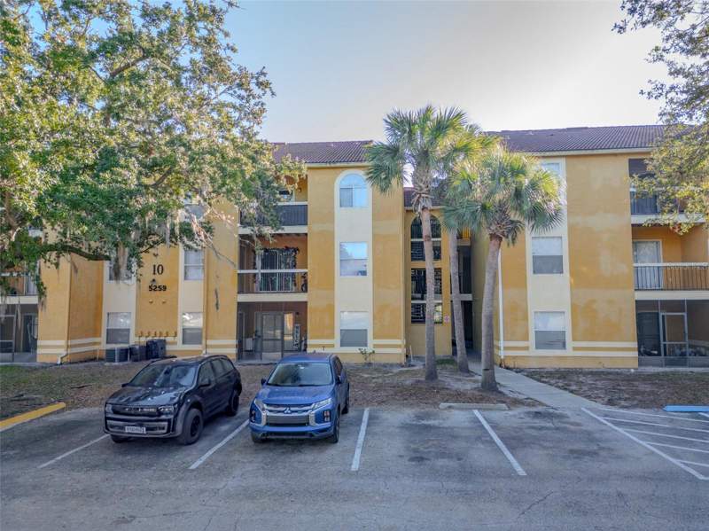 Images A Condo