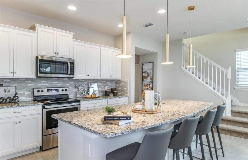 5 bedroom Townhouse at 16184 Palm Frond Avenue, Windsor Cay, Clermont — photo 5