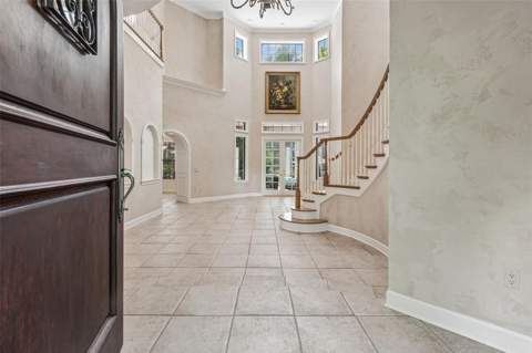 702 Berrocales De Avila, Tampa FL - photo 7 of 84