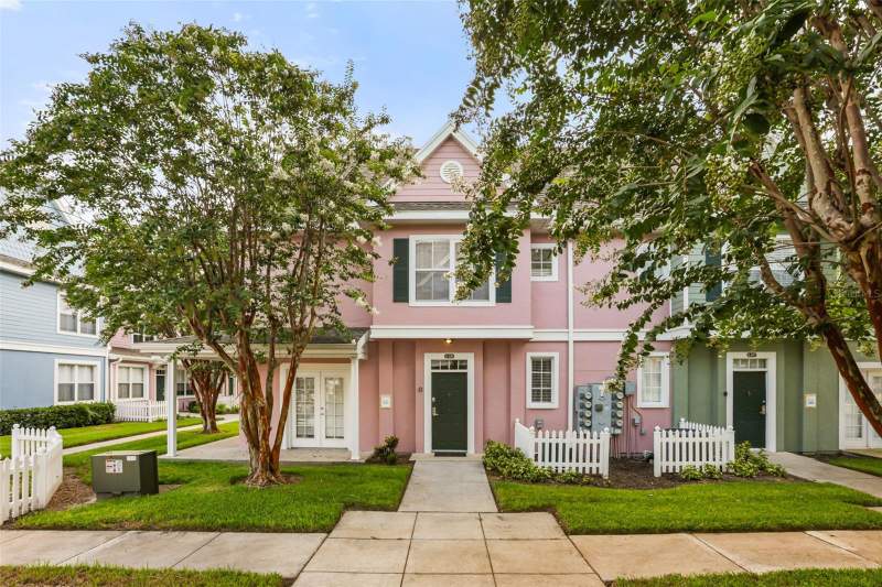 Venetian Bay VillagesCondos for Sale in Kissimmee, FL
