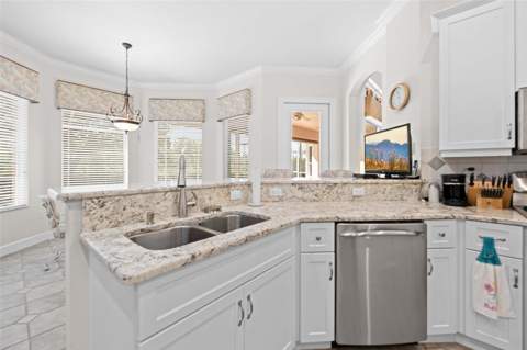 9250 Mississippi Run, Weeki Wachee FL - photo 23 of 88
