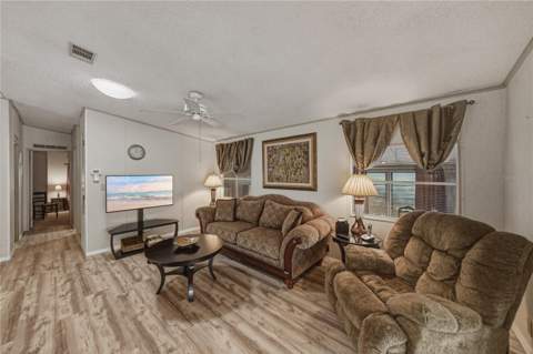 35921 Tanda Circle, Zephyrhills FL - photo 10 of 45