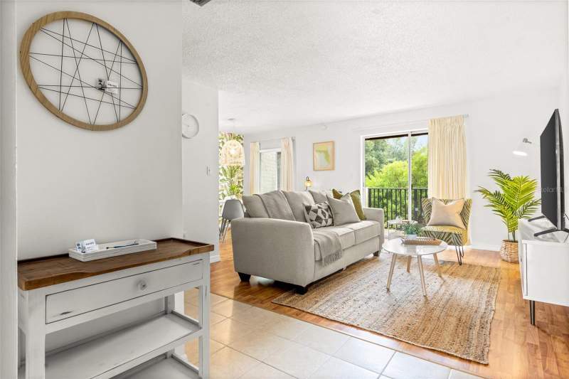 1 bedroom Condominium at 4215 E BAY DRIVE #1806D, WOODSIDE VILLAGE CONDO, CLEARWATER — photo 3